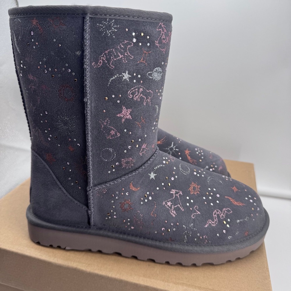 NEW! UGG Australia | CLASSIC ZODIAC SHORT Boots Gray size 8